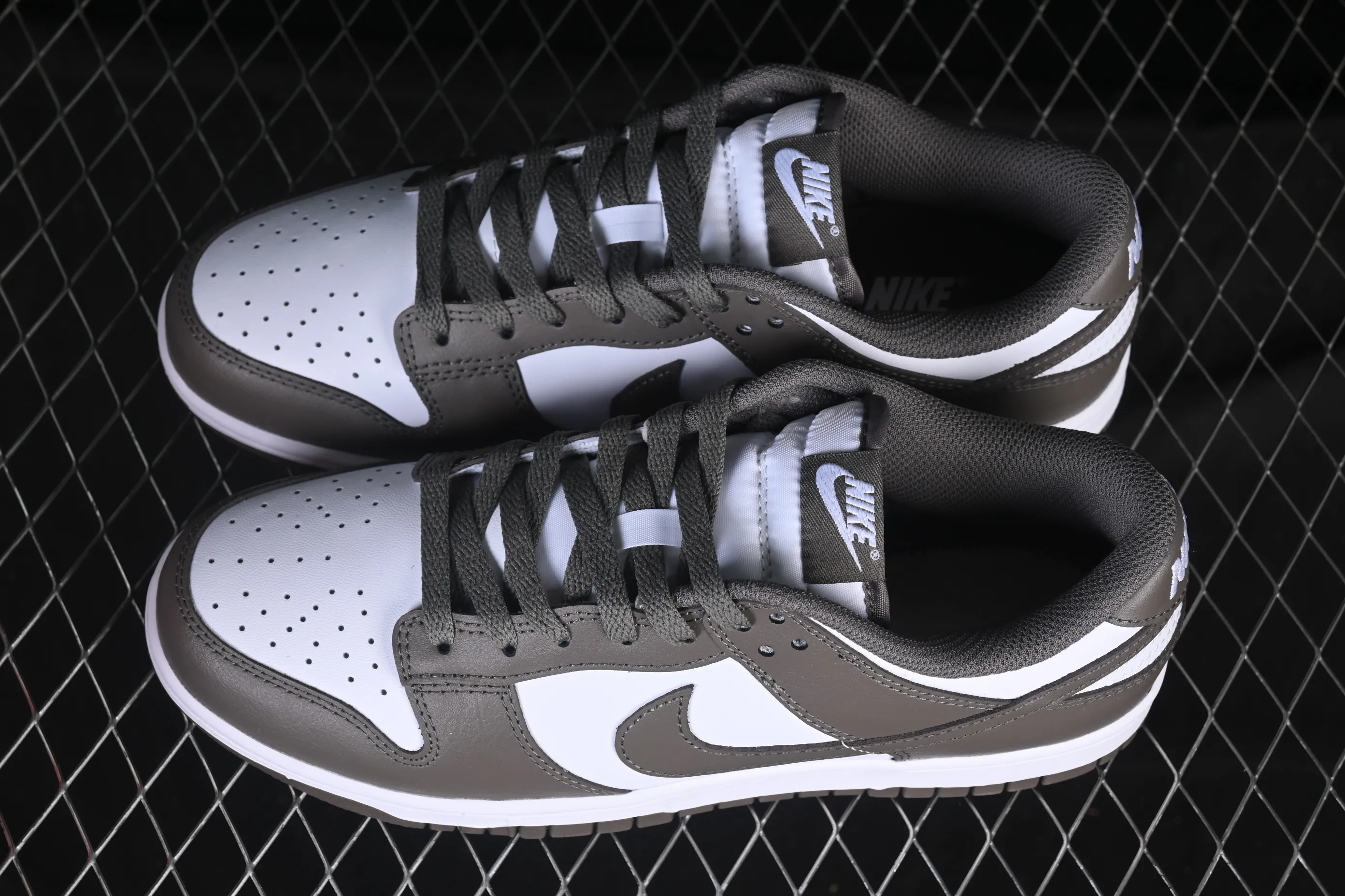 All categories Nk SB Dunk series Nk SB Dunk Low low-top sneakers Nike SB Dunk Low low-top casual sneakers HF5441-111